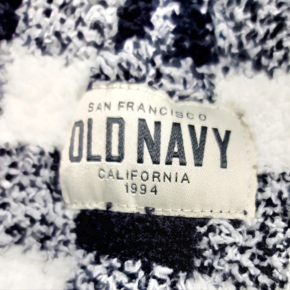 Old Navy Dog Sweater Black & White Buffalo Checkered Plaid Size M/L - Picture 3 of 3